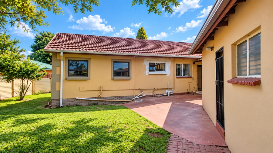 3 Bedroom Property for Sale in Geelhoutpark North West
